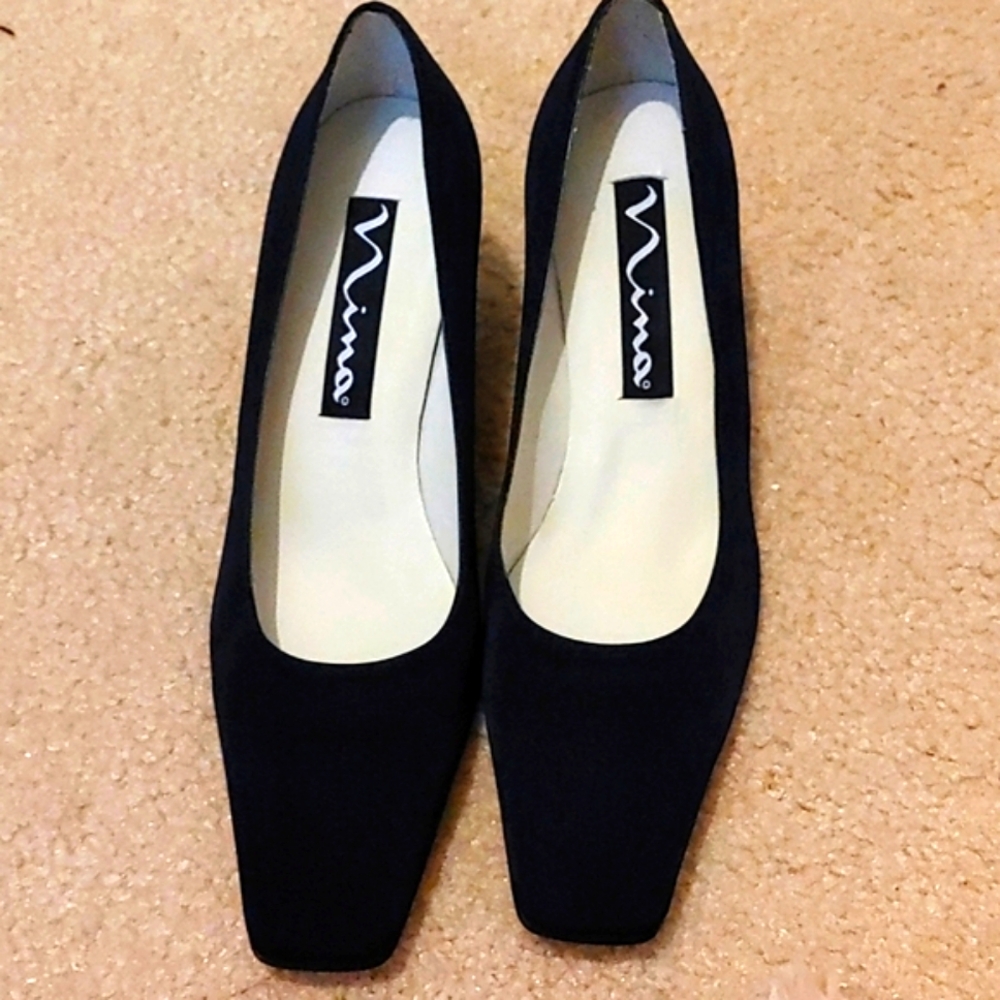 Nina classic, business dress heels, New, Size 7